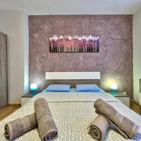 Spinola Court - Stunning Seaview & Penthouse On Spinola Bay By Shortletsmalta Lägenhet *