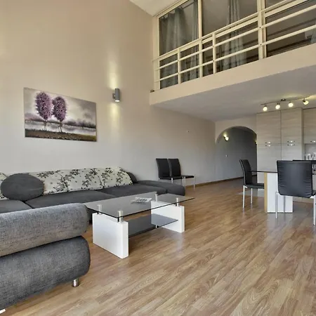 Spinola Court - Stunning Seaview & Penthouse On Spinola Bay By Shortletsmalta Lägenhet St. Julian's