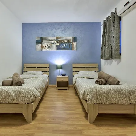 Spinola Court - Stunning Seaview & Penthouse On Spinola Bay By Shortletsmalta San Giuliano