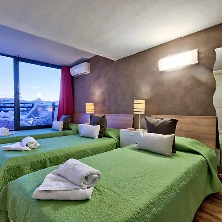 Spinola Court - Stunning Seaview & Penthouse On Spinola Bay By Shortletsmalta Lägenhet *