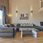 Spinola Court - Stunning Seaview & Penthouse On Spinola Bay By Shortletsmalta *