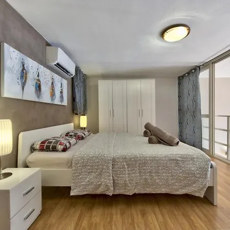 Apartment Spinola Court - Stunning Seaview & Penthouse On Spinola Bay By Shortletsmalta *