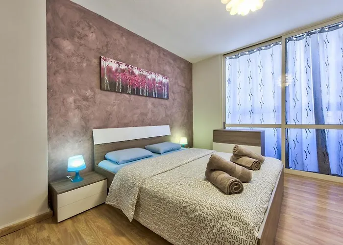 Spinola Court - Stunning Seaview & Penthouse On Spinola Bay By Shortletsmalta * St. Julian's