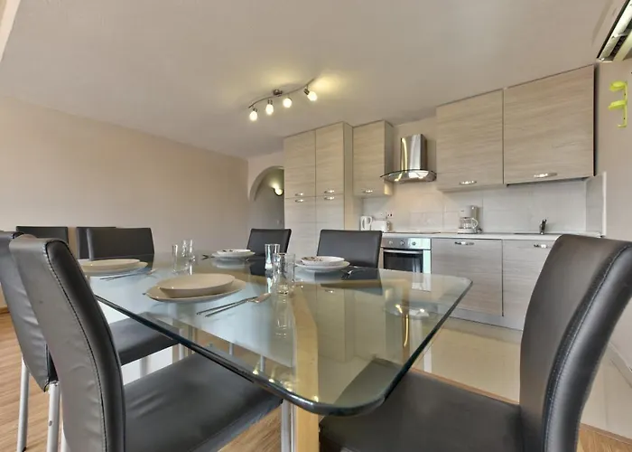 Spinola Court - Stunning Seaview & Penthouse On Spinola Bay By Shortletsmalta Apartament *