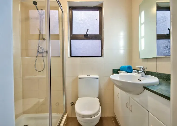 Spinola Court - Stunning Seaview & Penthouse On Spinola Bay By Shortletsmalta