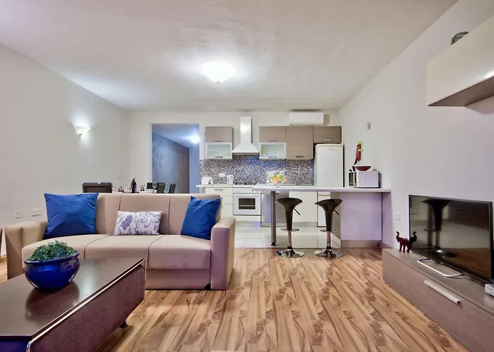 Spinola Court - Stunning Seaview & Penthouse On Spinola Bay By Shortletsmalta St. Julian's