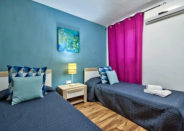 Spinola Court - Stunning Seaview & Penthouse On Spinola Bay By Shortletsmalta