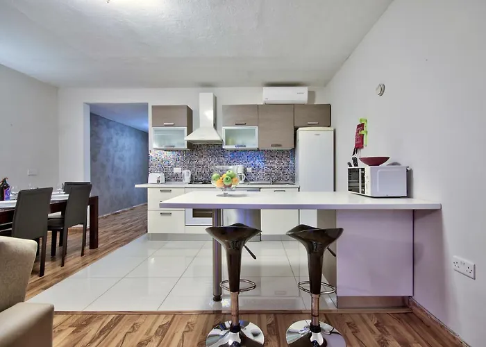 Spinola Court - Stunning Seaview & Penthouse On Spinola Bay By Shortletsmalta Apartament